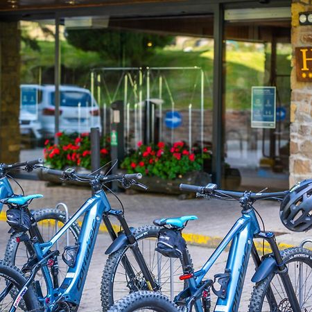 Tuc Blanc Hotell Baqueira Beret Eksteriør bilde