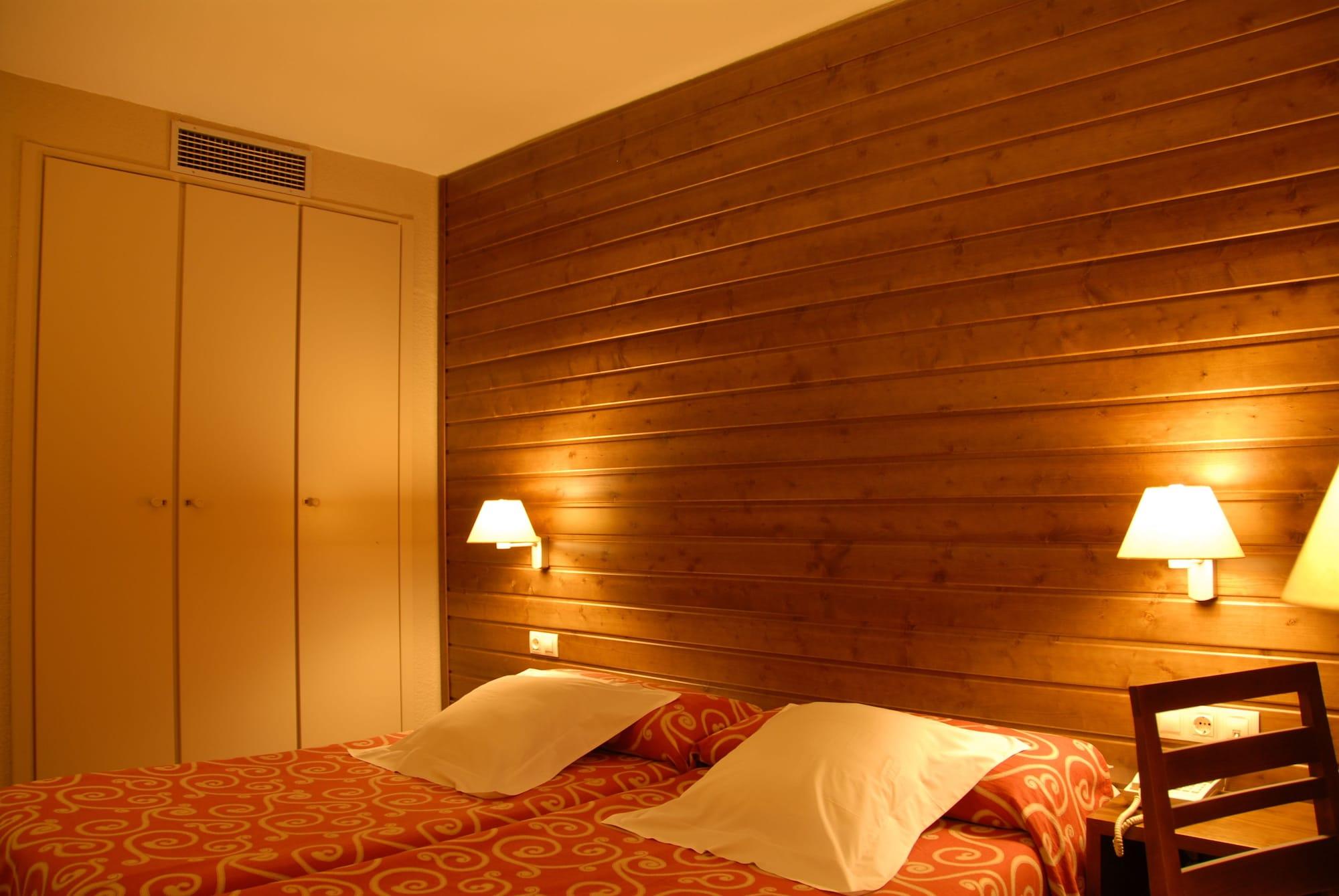 Tuc Blanc Hotell Baqueira Beret Eksteriør bilde