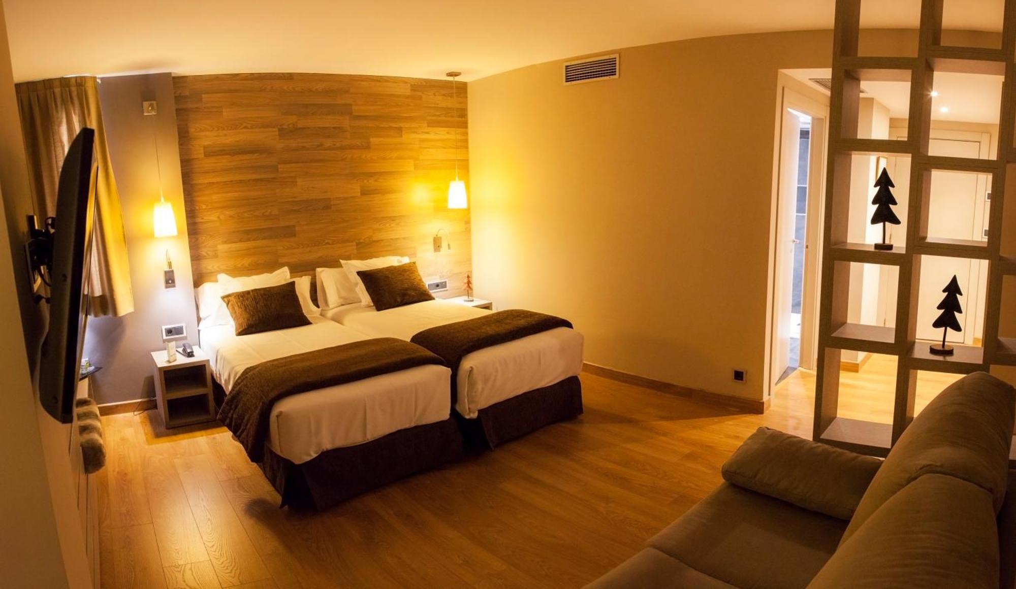 Tuc Blanc Hotell Baqueira Beret Eksteriør bilde