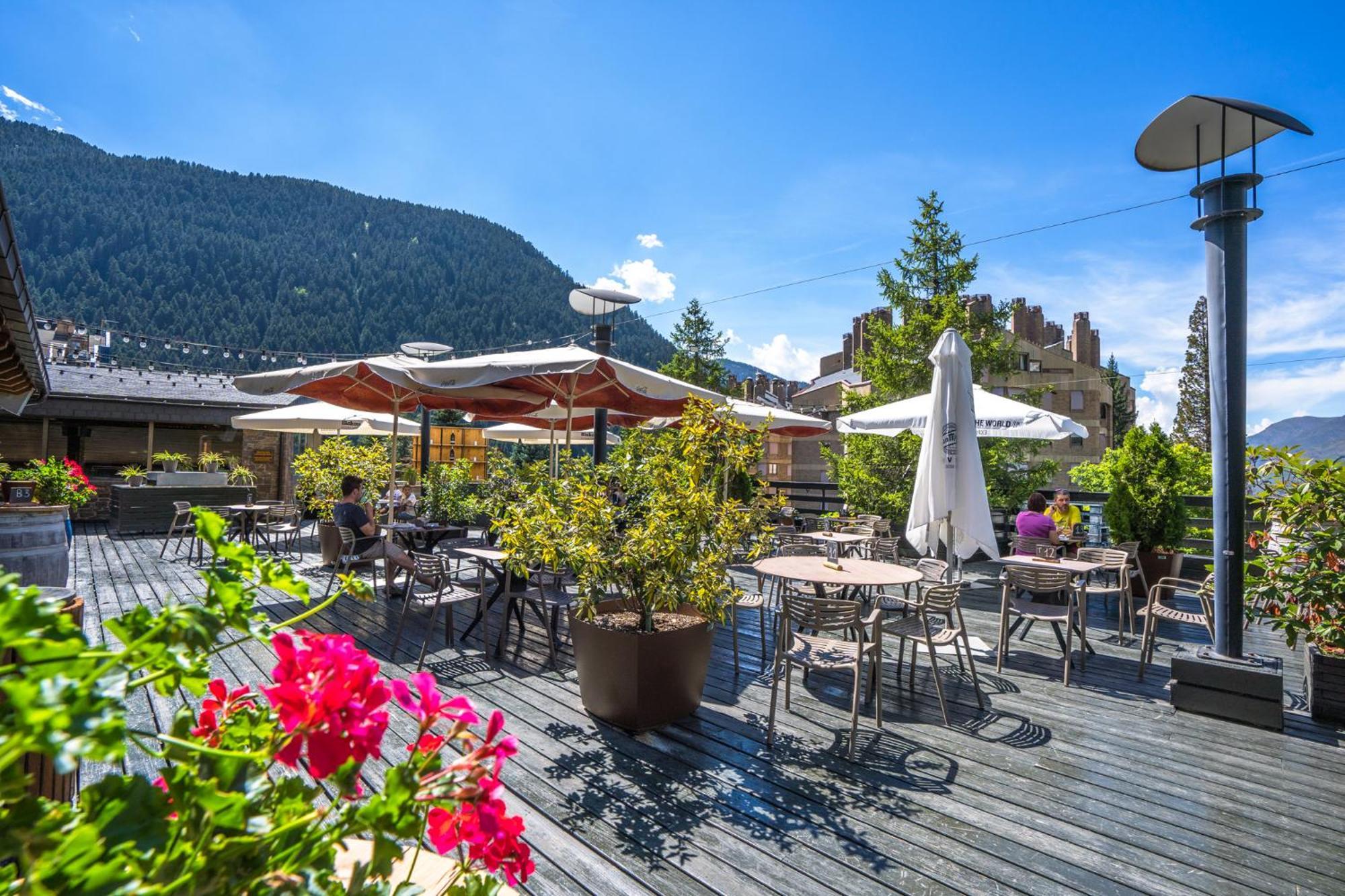 Tuc Blanc Hotell Baqueira Beret Eksteriør bilde